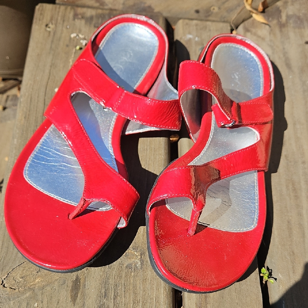 Ecco Shiny Red Kids Sandals